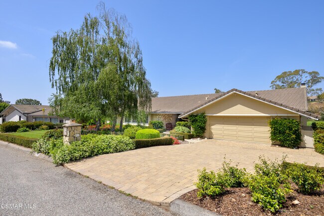 Building Photo - 4161 Clubhouse Dr
