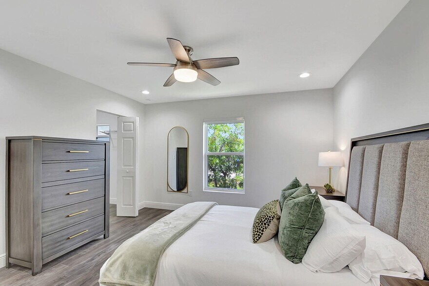 Building Photo - 3871 Patio Ct