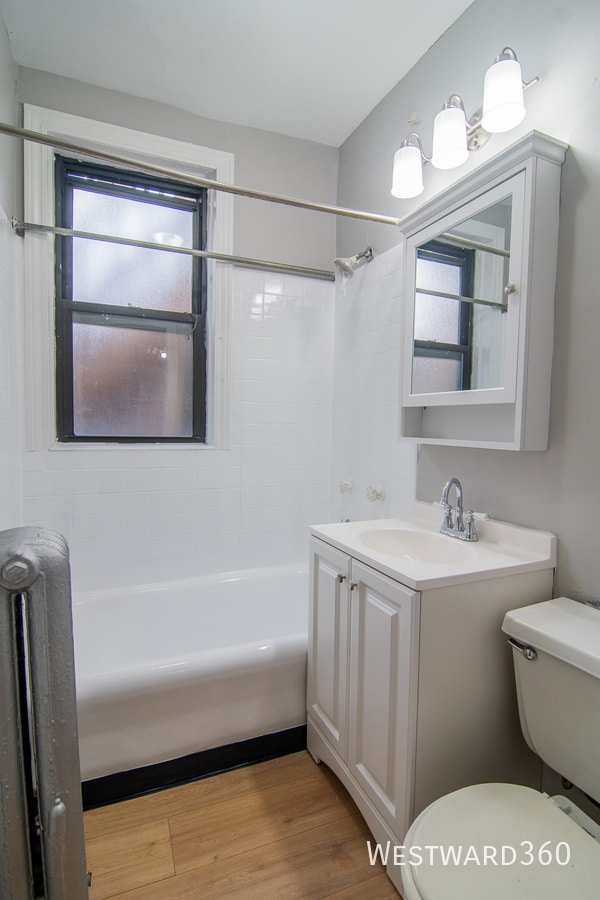 Building Photo - 6036 N Hermitage-2