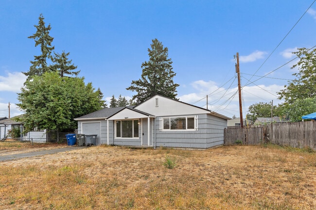 Building Photo - 10617 Addison St SW