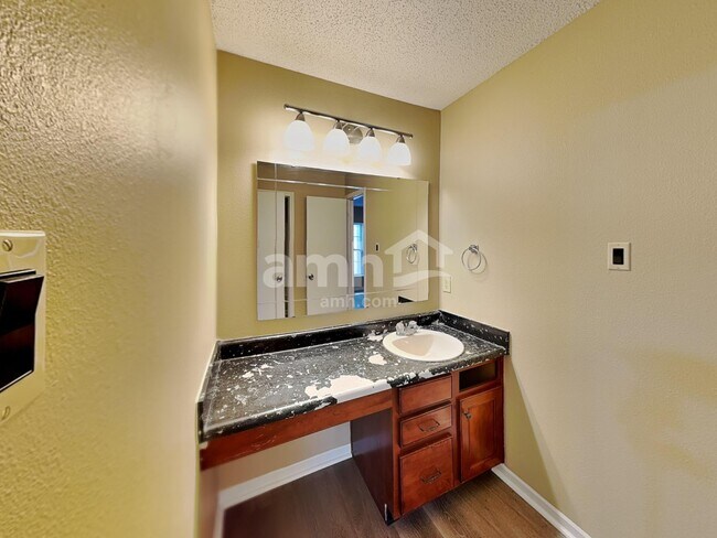Building Photo - 10709 McClain Dr