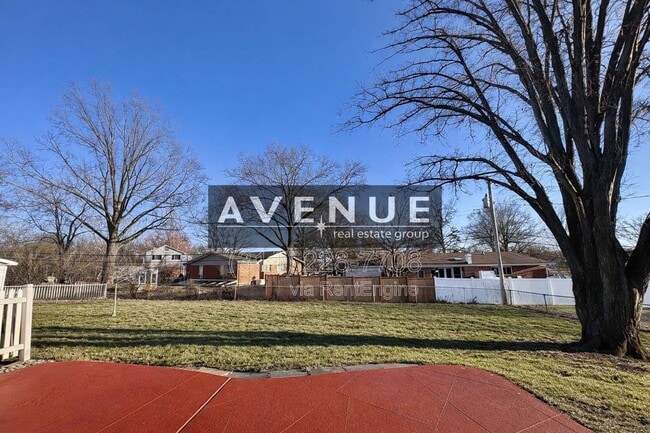 Building Photo - 412 Claymont Dr