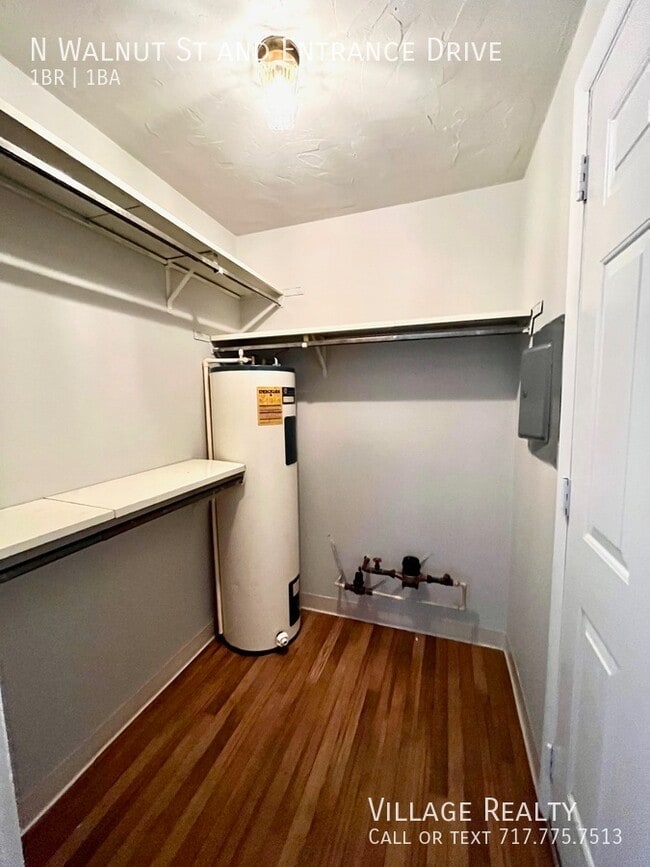 Building Photo - 312 N Walnut St