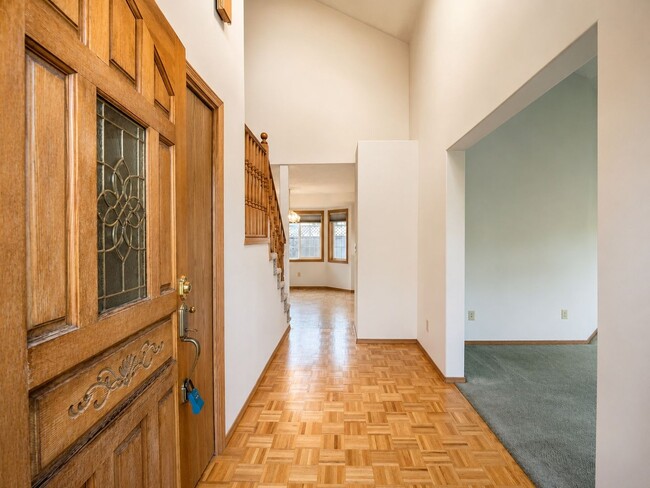 Building Photo - 226 Sparks Dr
