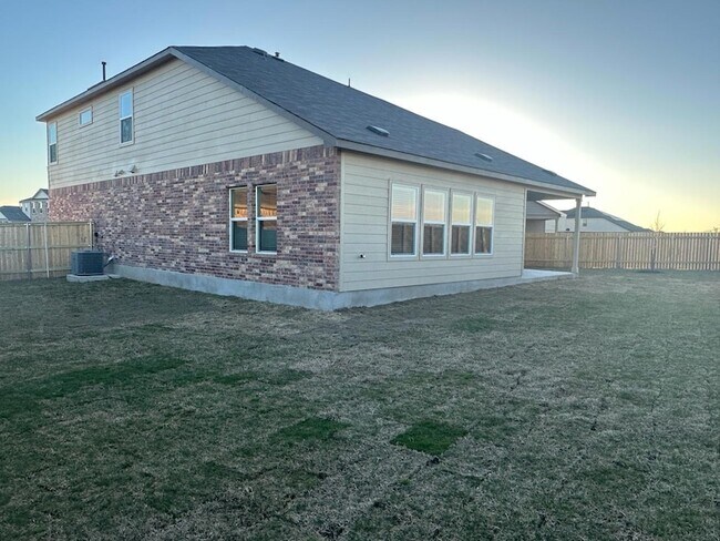 Building Photo - 1018 Ascari Ct