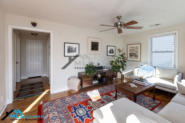 Building Photo - 409 E Hammond St