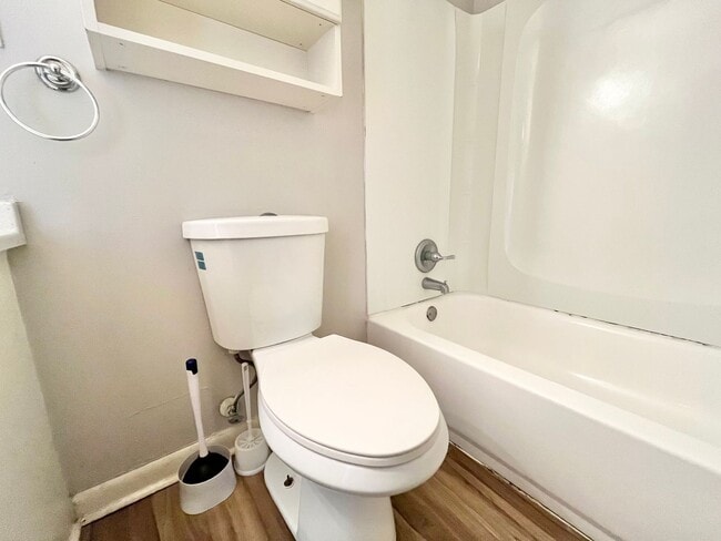 Building Photo - 114 Willow Loop