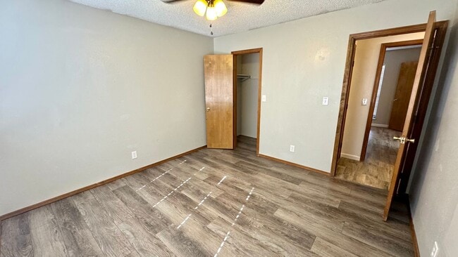 Building Photo - Comfortable & Convenient Living on Nightin...