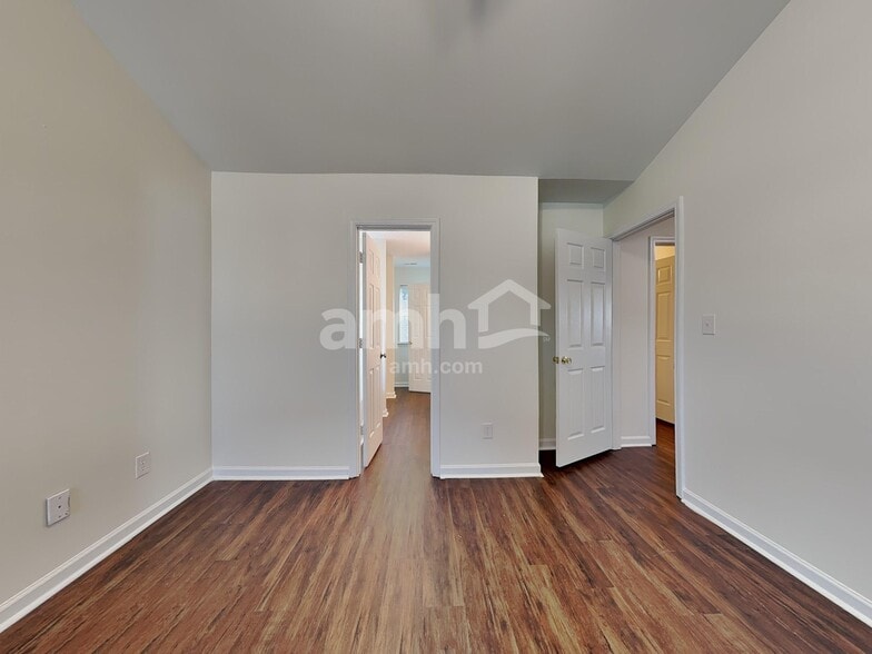 Building Photo - 139 Ashmont Dr