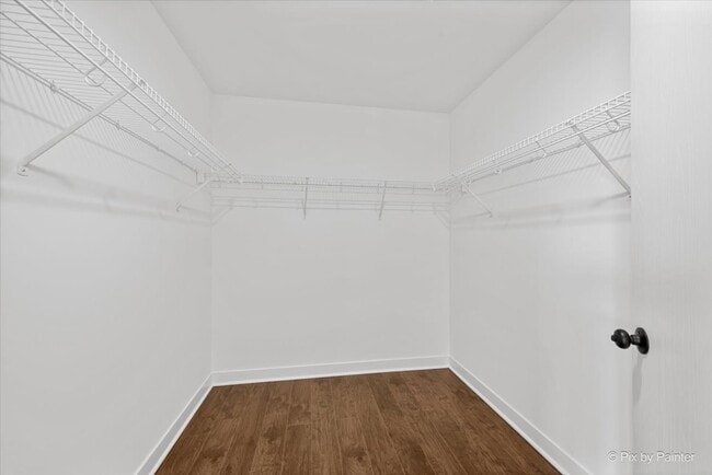 Building Photo - 1737 W Chrysler Dr