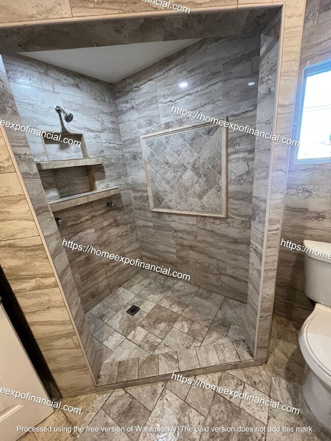 Building Photo - 1221 N Rancho Ave