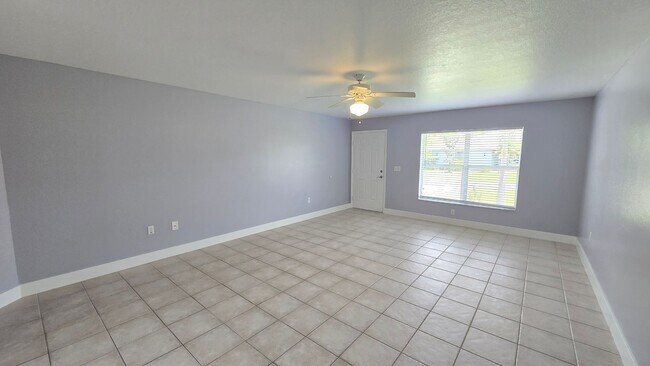 Building Photo - 104 Charles Dr