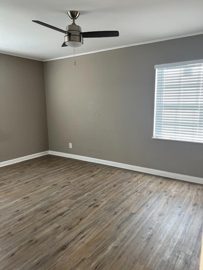 Building Photo - 130 Tucker Rd