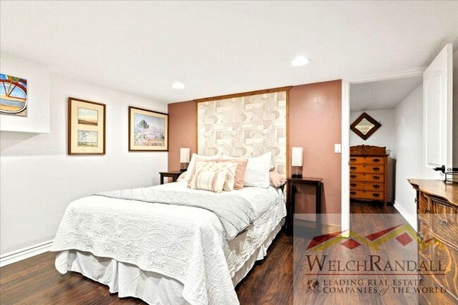 Building Photo - Stunning Emigration Canyon Home - Spacious...