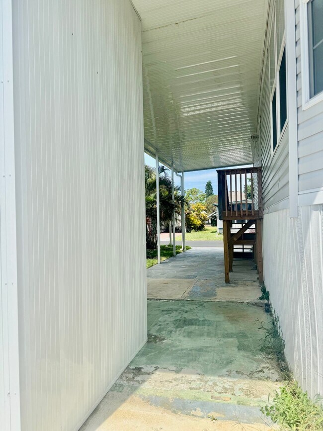 Building Photo - 799 E Klosterman Rd