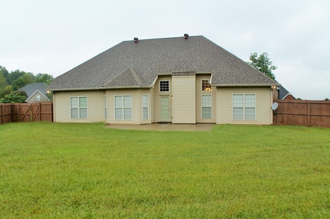 Building Photo - 3636 Prestwicke Pl