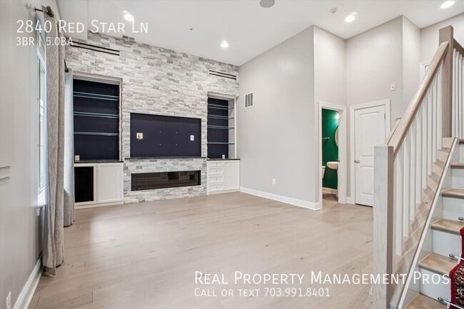 Building Photo - 2840 Red Star Ln