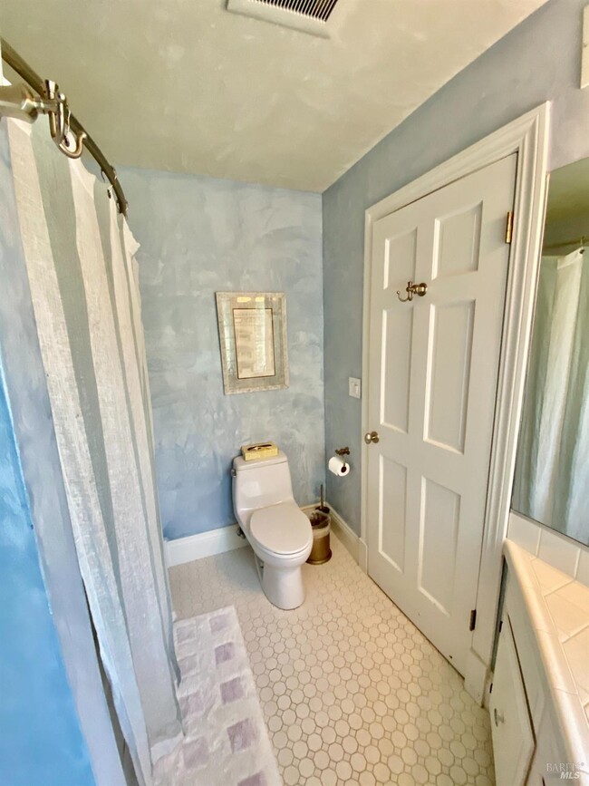 Building Photo - 3594 Silverado Trail N