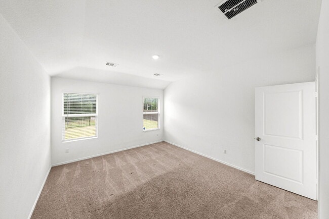 Building Photo - Ready NOW! Greenbelt Wooded Views
