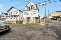 Building Photo - 100 Short St