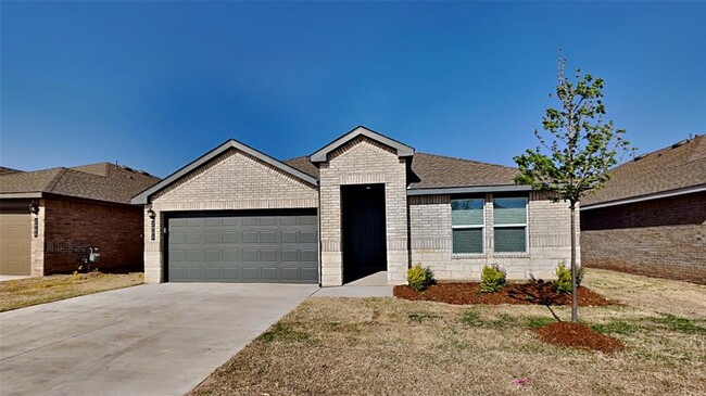 Building Photo - 2901 Firefly Dr