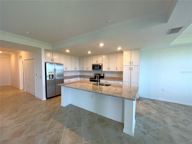 Building Photo - 14041 Heritage Landing Blvd