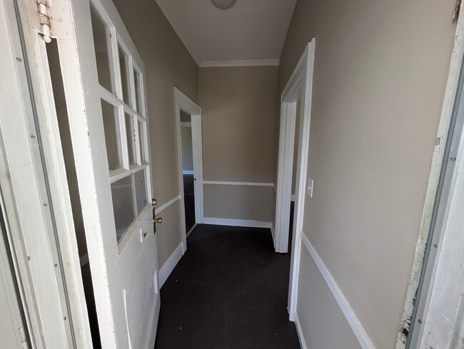 Building Photo - Spacious 3/4 Bedroom