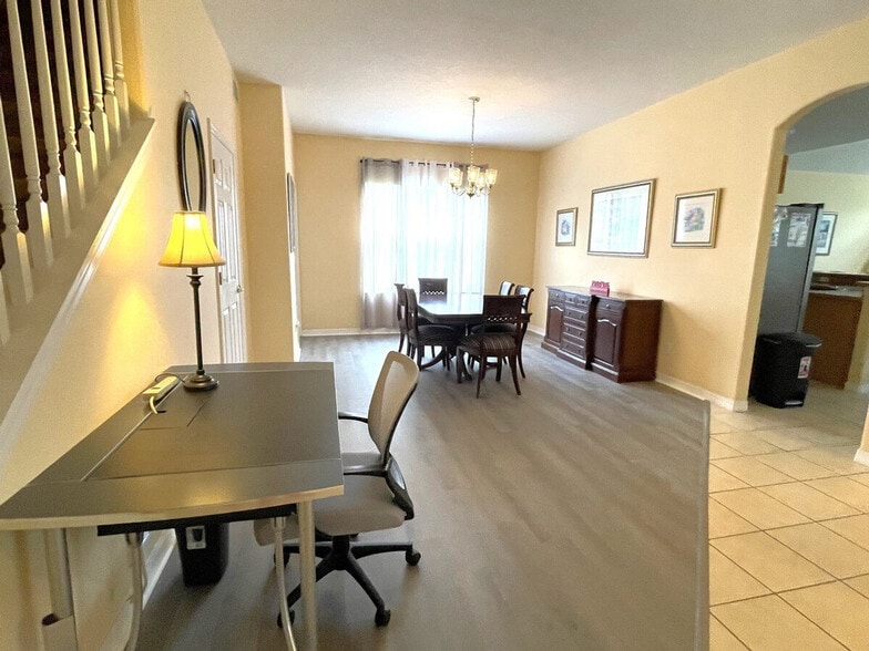 Building Photo - 229 Corvina Dr