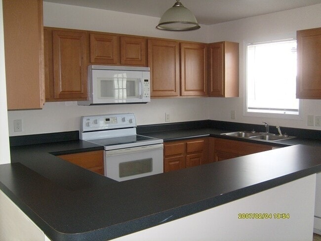 Building Photo - 133 Apache Trail