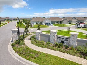 Building Photo - Beautiful 3 Bedroom 2 bath Home in desirab...