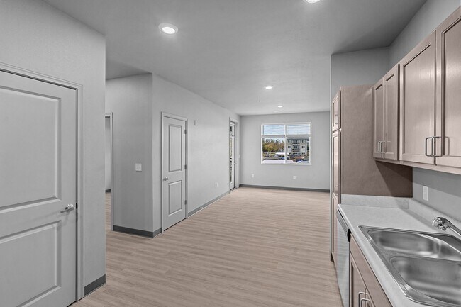 Building Photo - Union at Pacific Highway