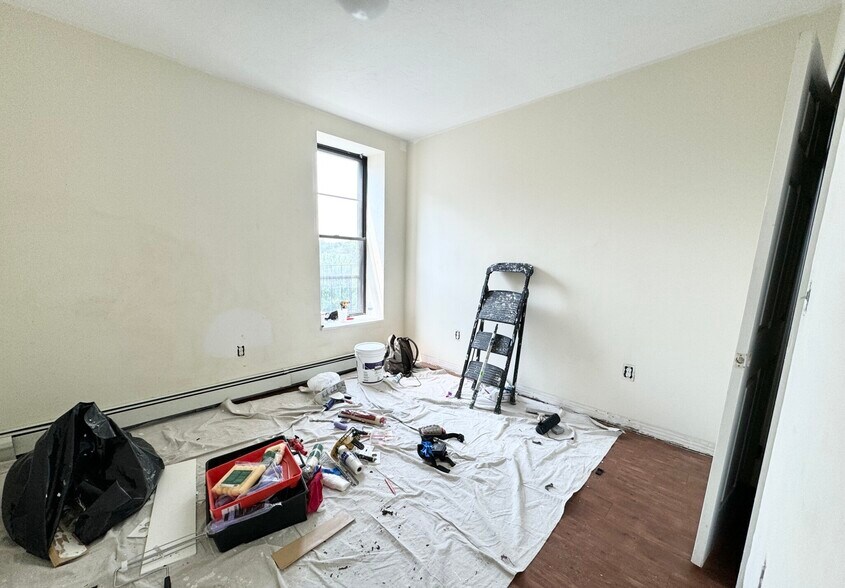 Building Photo - 55 Ruggles St