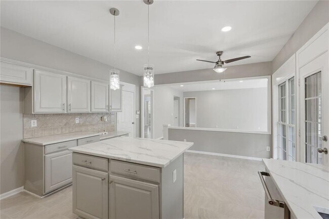 Building Photo - 770 Glastonbury Ct