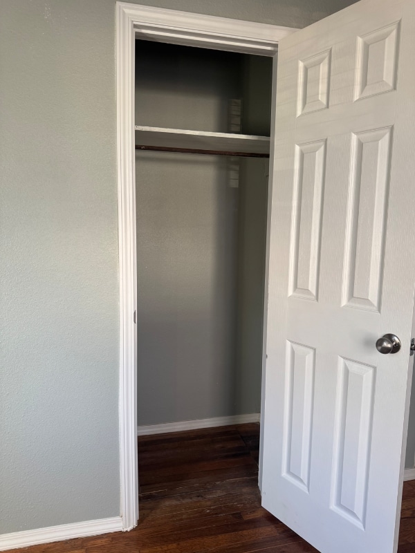 Building Photo - 1907 Nix St