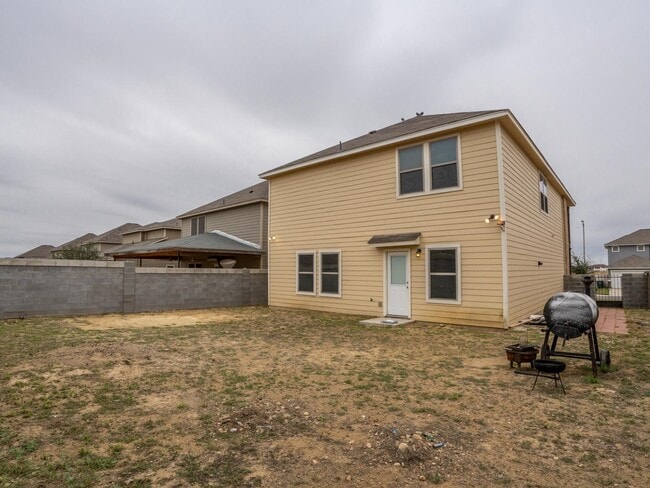 Building Photo - 5529 Shorthorn Dr