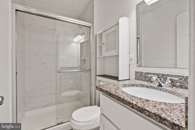 Building Photo - 8914 Shamrock Ct