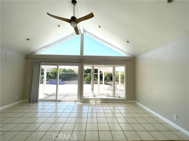 Building Photo - 4470 Avenida Granada