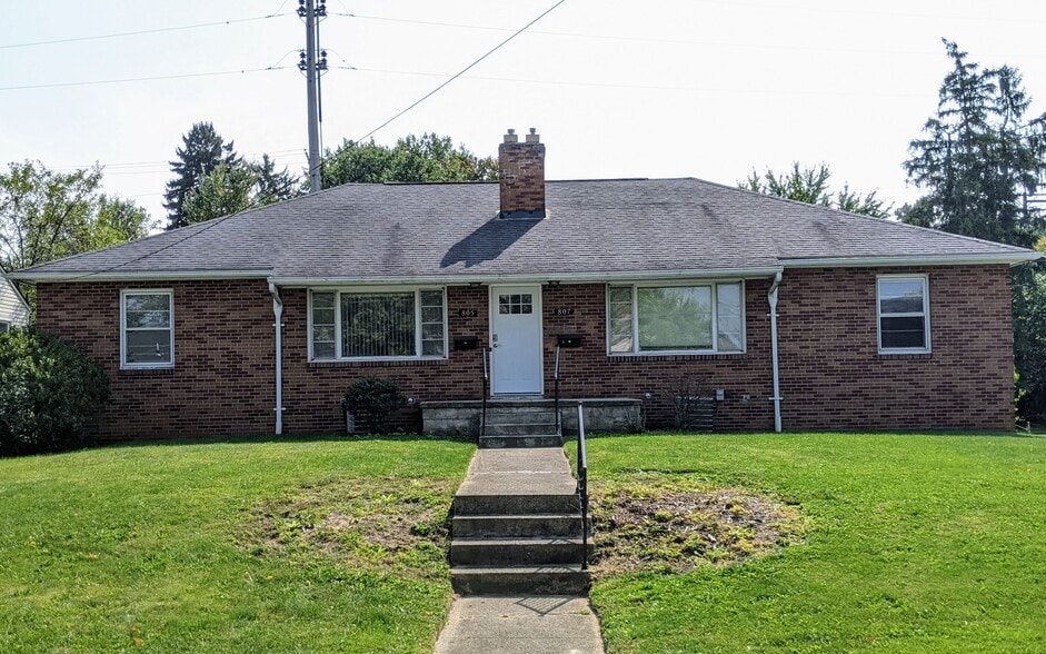 Building Photo - 807 Arlington Ave