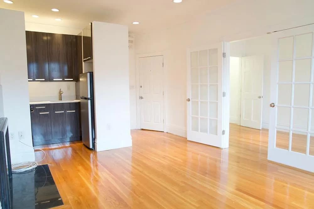 Building Photo - 254 Newbury St