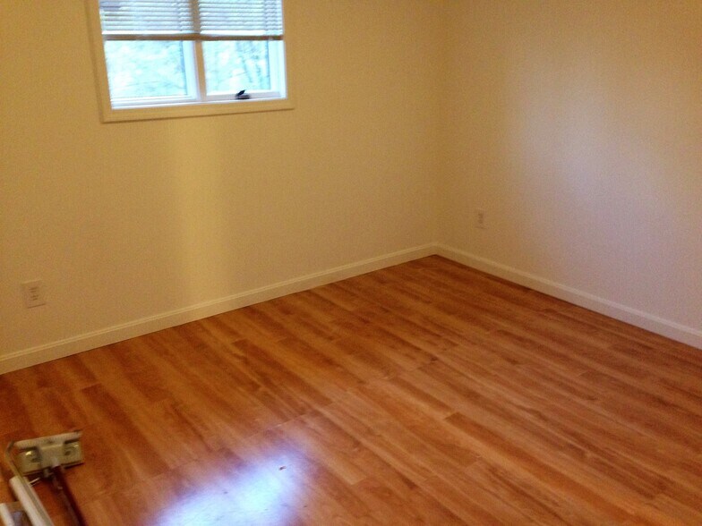 Building Photo - 3213 Josephine St