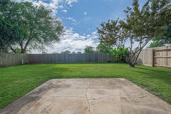 Building Photo - 17114 Quail Glen Dr