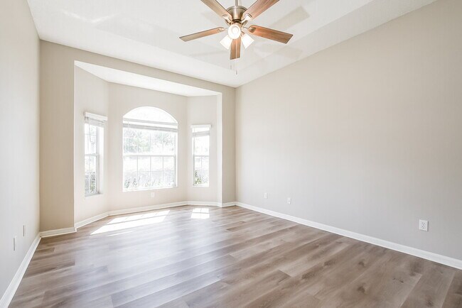 Building Photo - 1409 Center St