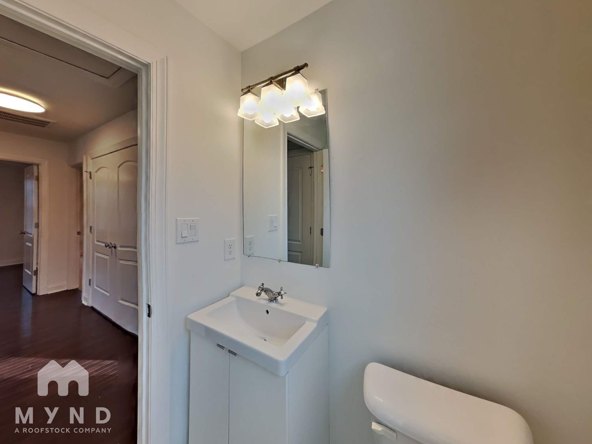 Building Photo - 211 Idlewild Ave