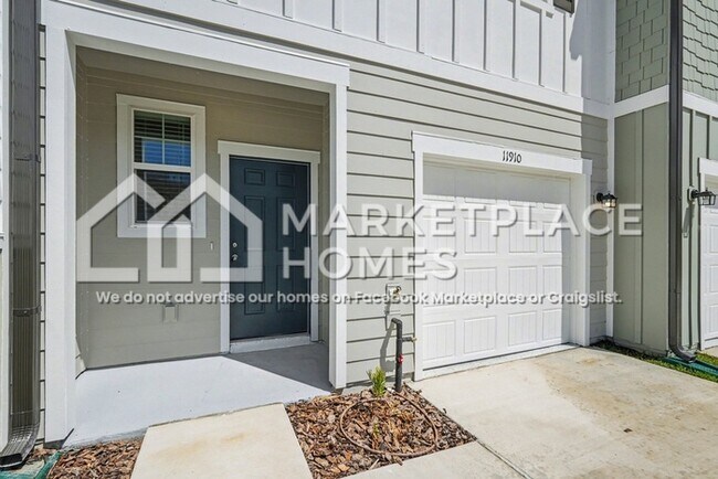 Building Photo - 11910 Sylvia St