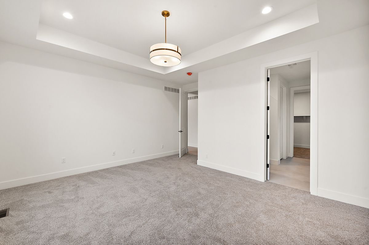 Building Photo - 5944 Willow Grove