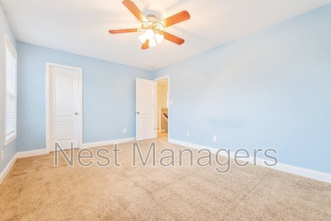 Building Photo - 1081 Ronald Reagan Drive