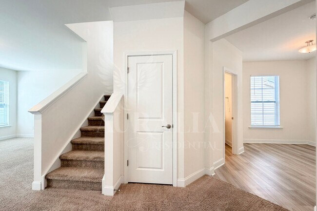 Building Photo - 563 Whitley Rdg Dr
