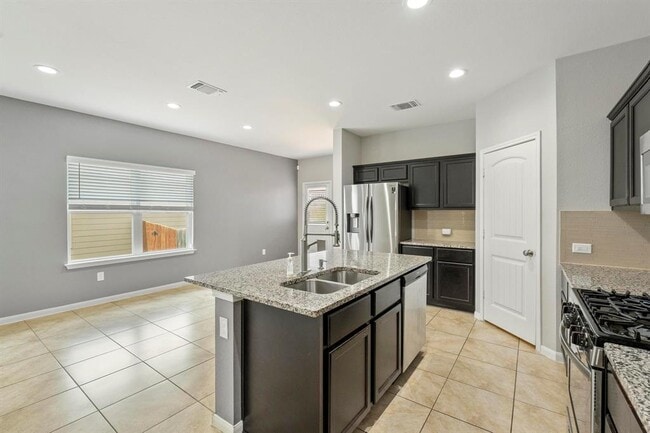 Building Photo - 6616 Janes Ranch Rd