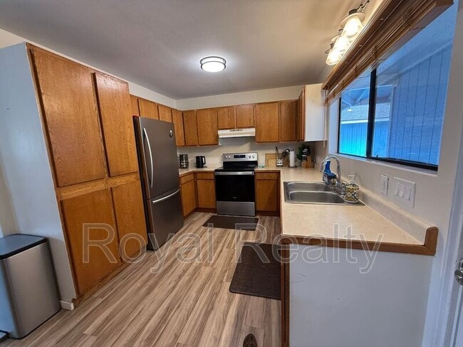 Building Photo - 72 Keala Pl