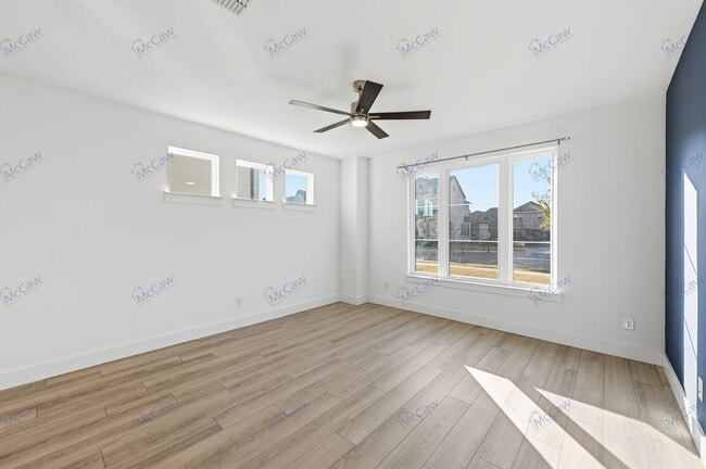 Building Photo - 1409 Silver Marten Trl